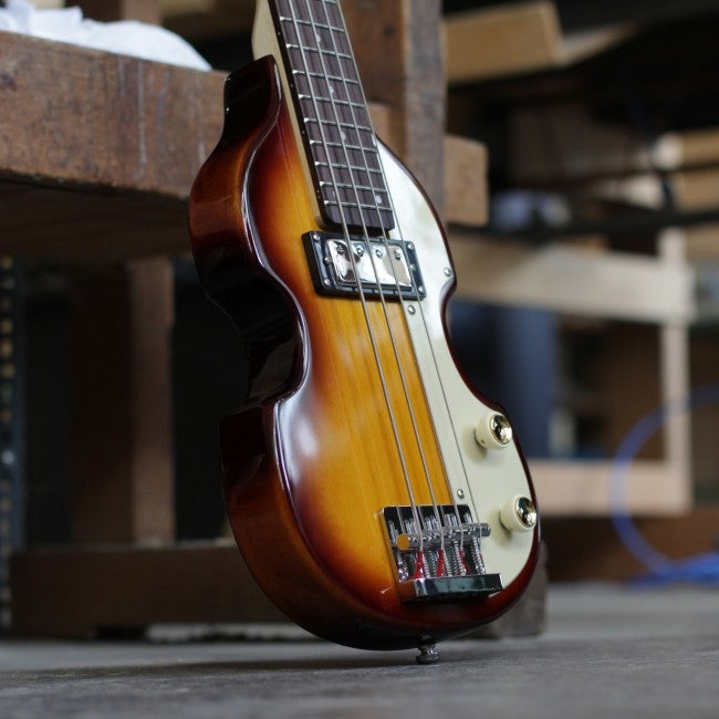 Hofner HCT Shorty Violin Bass Sunburst HCTSHVBSB